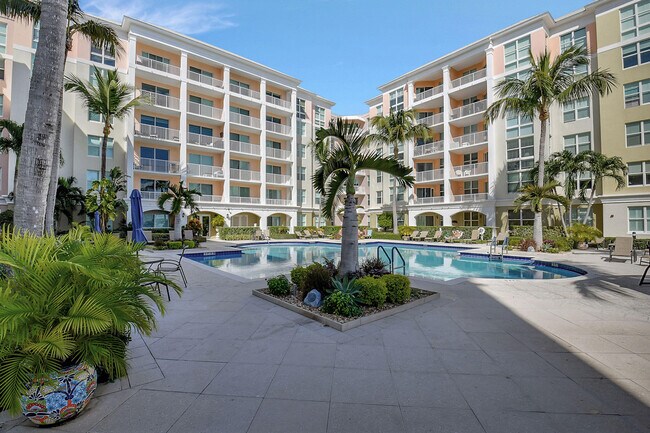 Building Photo - 802 W Windward Way