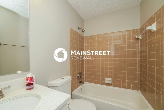 Building Photo - 3 Bedroom Pet-Friendly Home in Stockbridge...