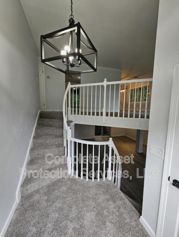 Building Photo - 5121 W 113th Ave