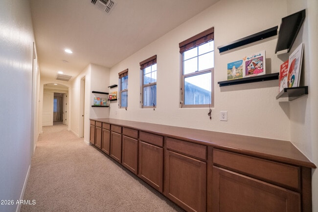 Building Photo - 2681 E Hampton Ln