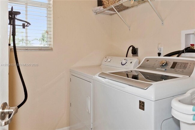 Building Photo - 4514 Monarch Way