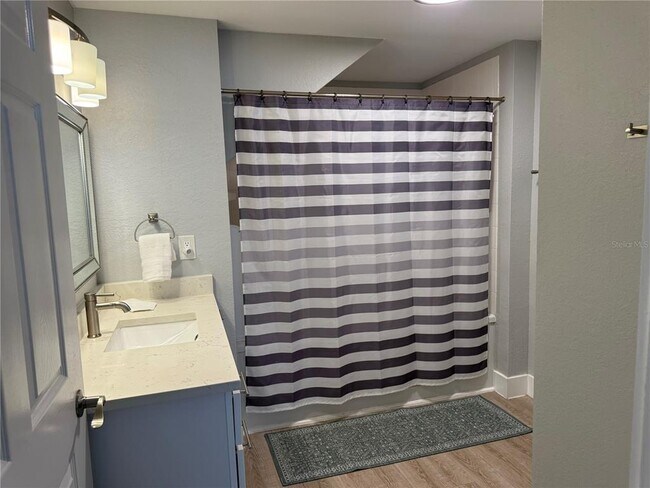 Building Photo - 2280 San Vital Dr