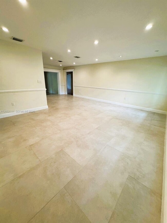 Building Photo - 8870 SW 86th St