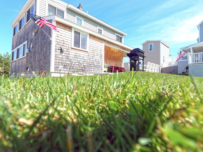 Building Photo - Ocean View Retreat in York Beach, Maine: F...