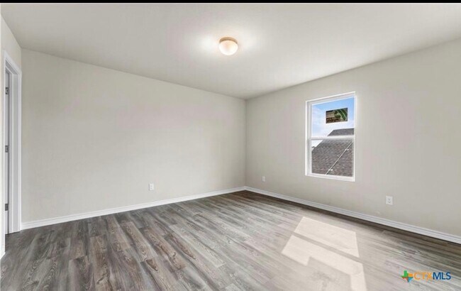 Building Photo - 6206 Cordillera Dr