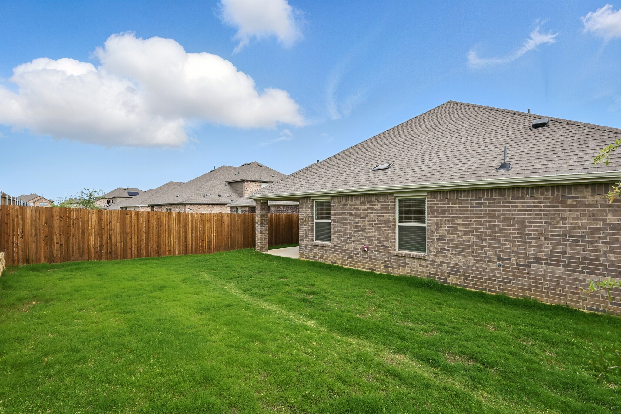 Building Photo - 9732 Quail Pointe Rd