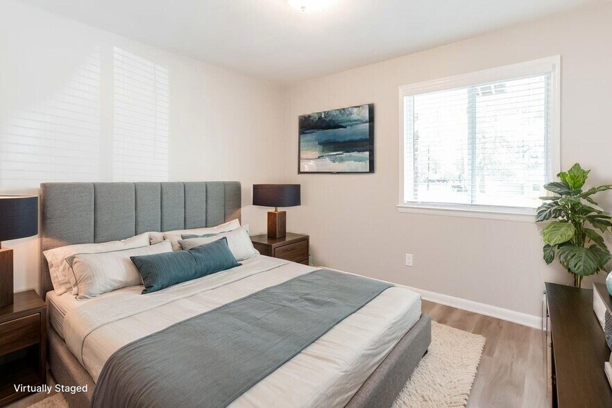 Building Photo - 102 Dove Rise