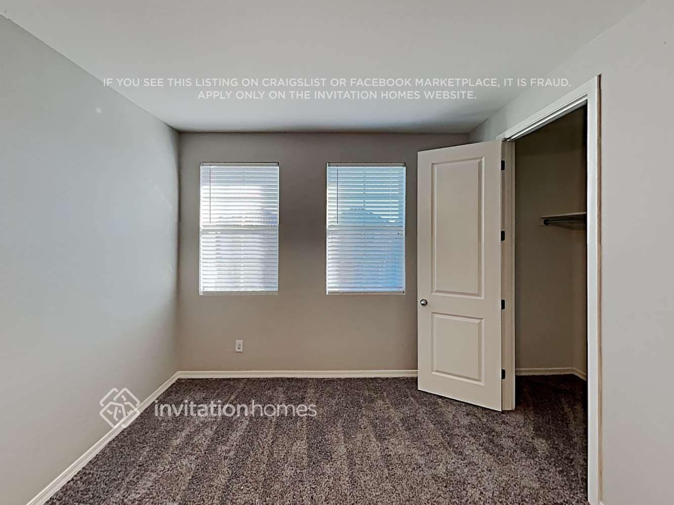 Building Photo - 4132 E Pony Ln