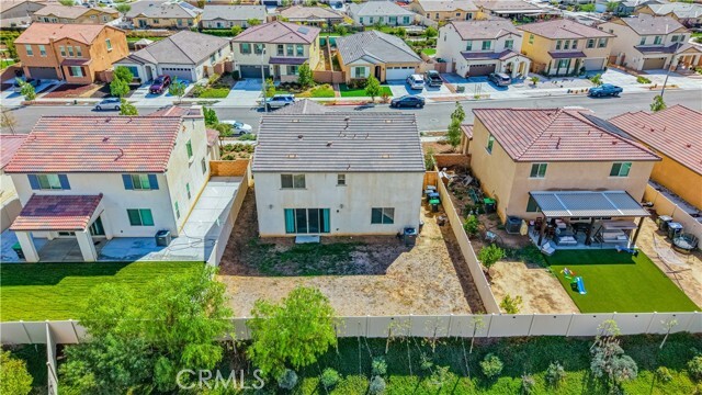 Building Photo - 574 Feeder St