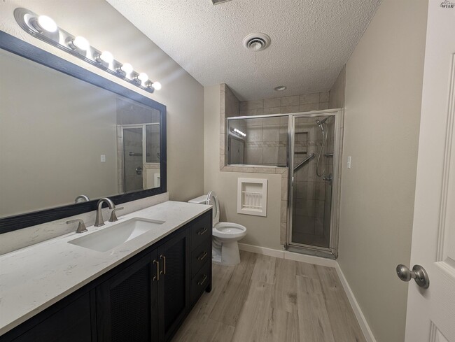 Building Photo - 3907 Peggy Dr