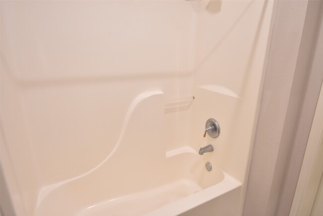 Building Photo - 12565 Melville Dr