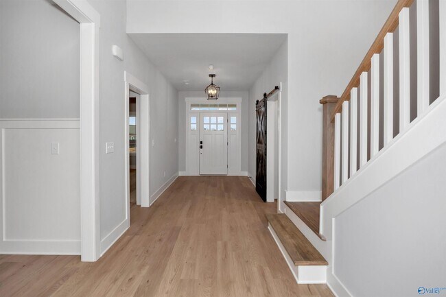 Building Photo - 117 Marlbrook Dr