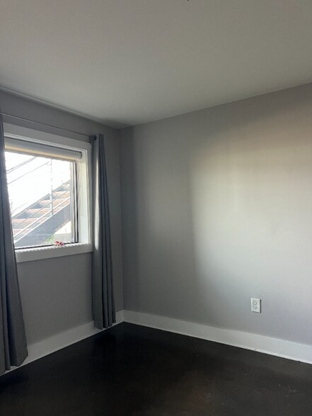 Building Photo - 2507 Clifton Ave