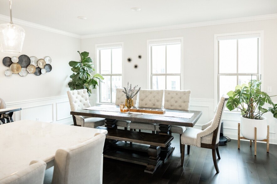 Building Photo - 4332 Water Elm Aly