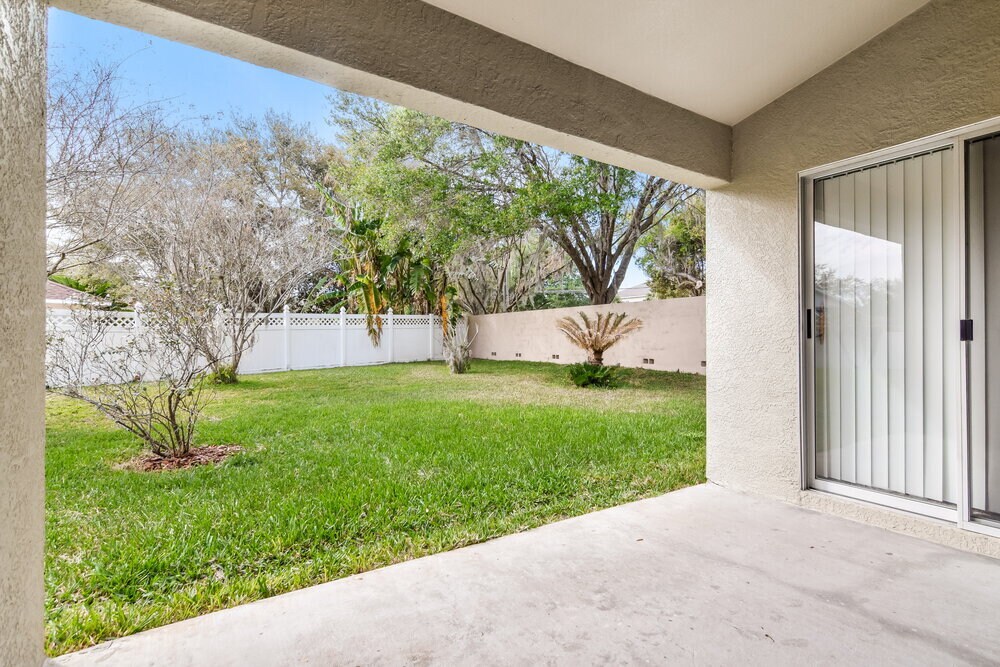 Building Photo - 812 Lesa Glen Pl