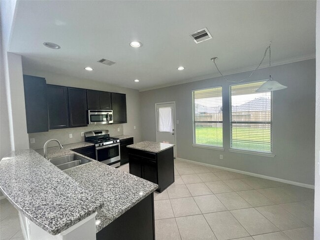 Building Photo - 2521 Amy Lee