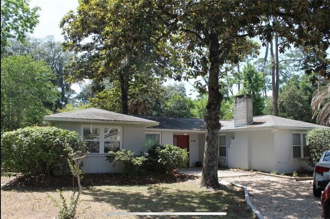 Primary Photo - 818 NW 21st St