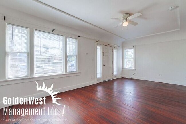 Building Photo - Charming 3Bdm 2Ba Home in the Normal Heights Community!