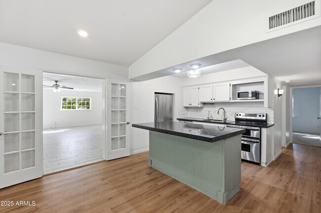 Building Photo - 21047 S 156th St