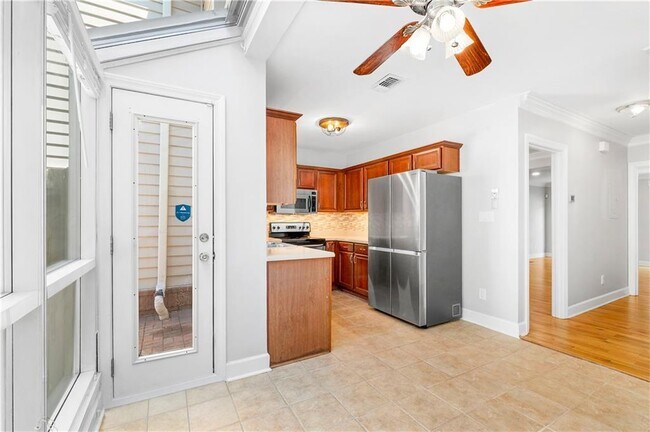 Building Photo - 46 Mt Vernon Cir