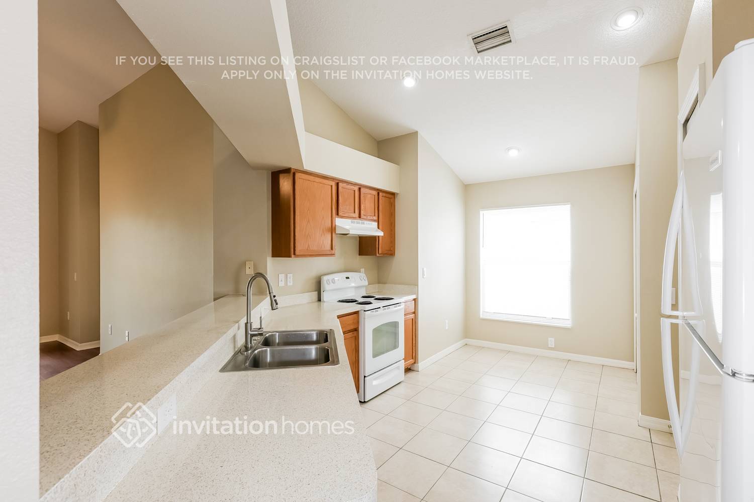 Building Photo - 12718 Lake Vista Dr