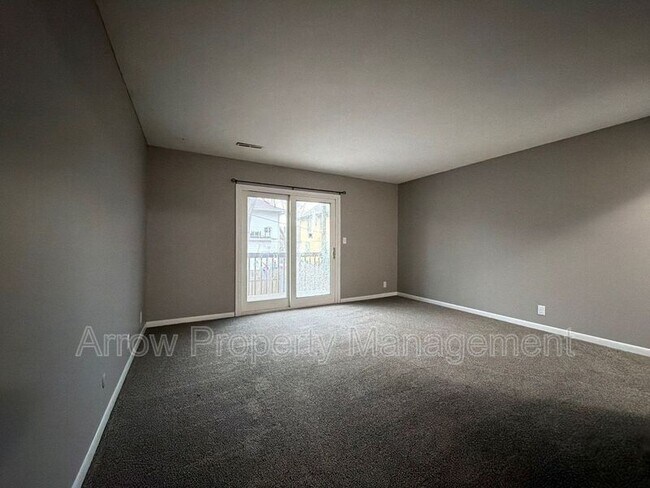 Building Photo - 1027 A St