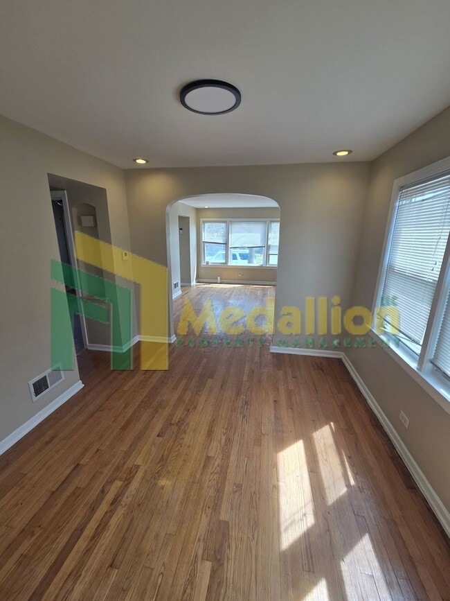 Building Photo - Spacious 4-Bedroom Home with Finished Basement and Yard Space