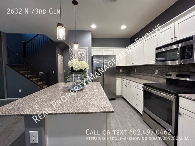 Building Photo - COME TOUR TODAY!