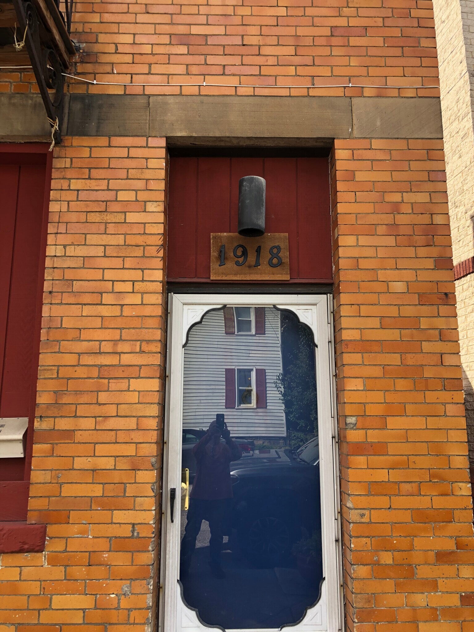 Building Photo - 1918 E 123rd St