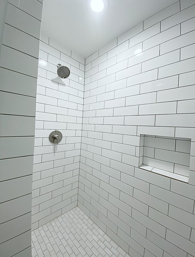 Building Photo - 1801 Huldy St