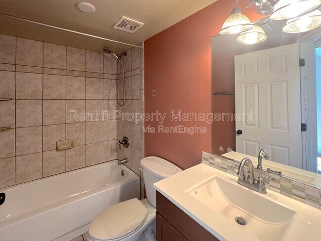 Building Photo - 7493 Pebble Beach Rd