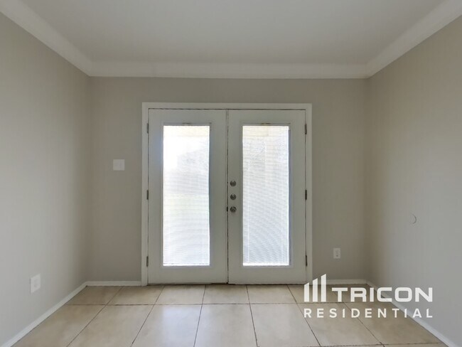 Building Photo - 145 Willow View