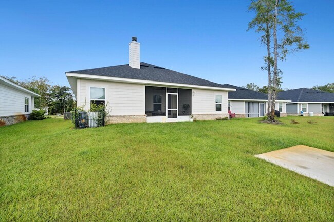 Building Photo - 585 Riverwalk Cir