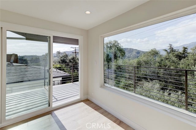 Building Photo - 1881 Verdugo Loma Dr