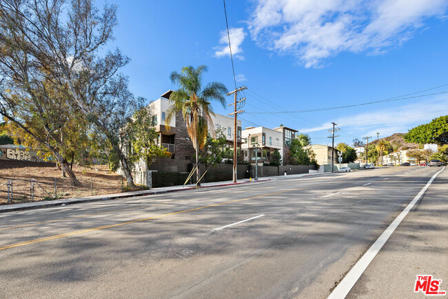 Building Photo - 2111 N Cahuenga Blvd