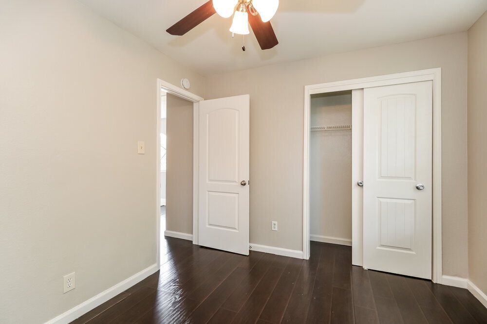 Building Photo - 6637 Queensclub Dr