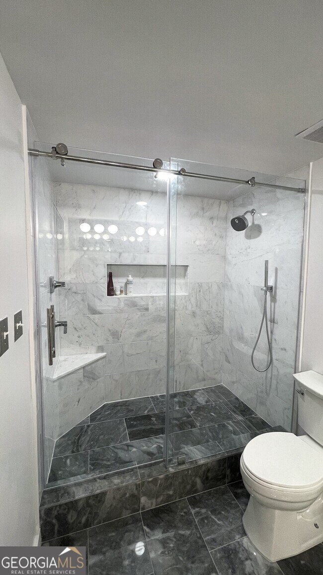 Building Photo - 850 Ralph McGill Blvd NE