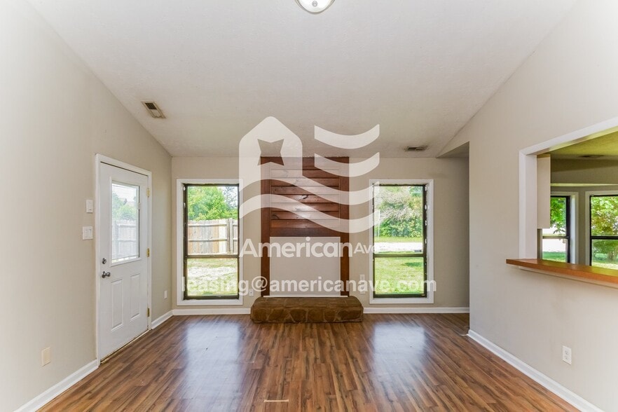 Building Photo - 6997 Candlewood Dr