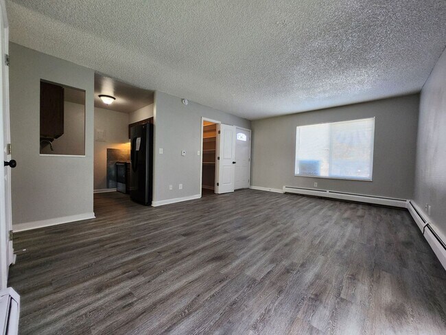 Building Photo - 4615 Picturesque Ct