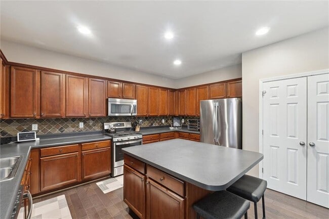Building Photo - 5839 Buckner Creek Dr SE