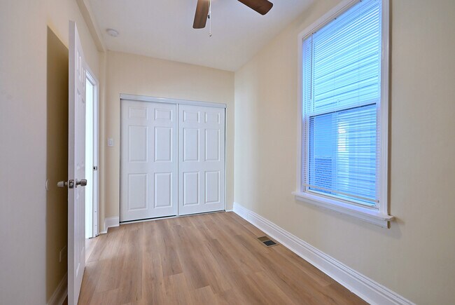 Building Photo - 8602 S Muskegon Ave