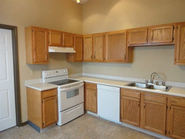 Building Photo - 1445 Creekside Dr