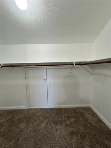 Building Photo - 922 E Dashwood St