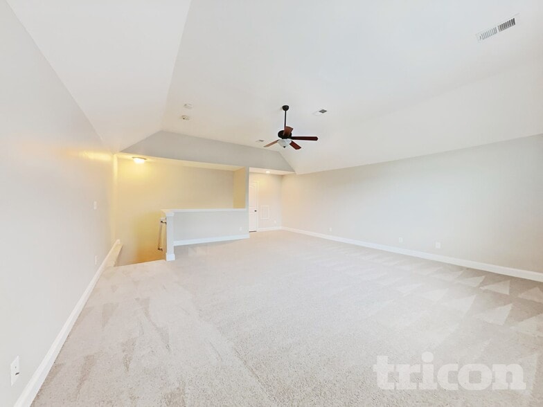 Building Photo - 120 Sumter Ln