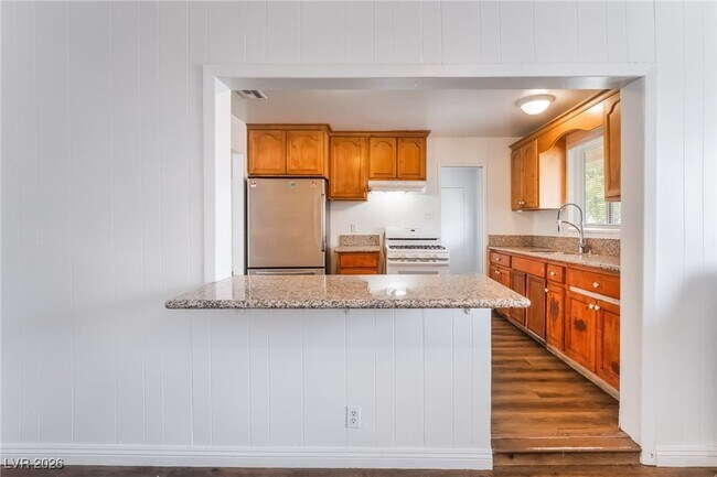 Building Photo - 1109 Tumbleweed Ave