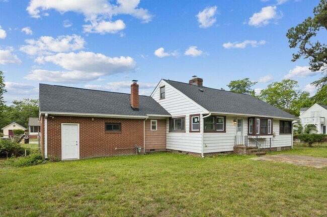 Building Photo - Single-Level 3 Bedroom Rental Near Downtown Hampton