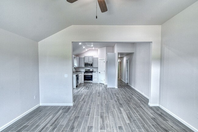 Building Photo - Brand New Construction in Varenna Landing!