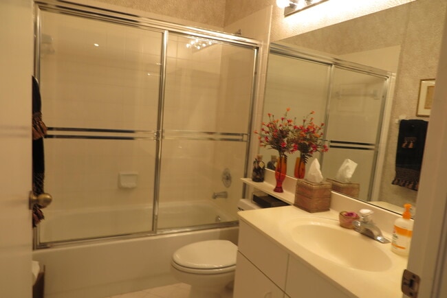 Building Photo - 22799 Trelawny Ter