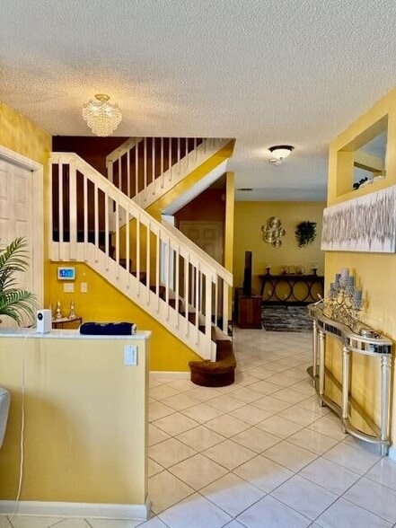 Building Photo - 7228 Chesapeake Cir