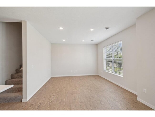 Building Photo - 4760 Ironwood Cir